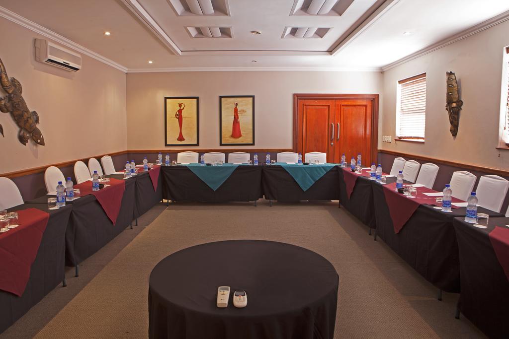 Brookes Hill Suites Hotel Port Elizabeth Extérieur photo